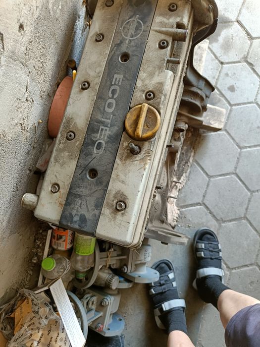 Мотор  Opel sintra 1997г.