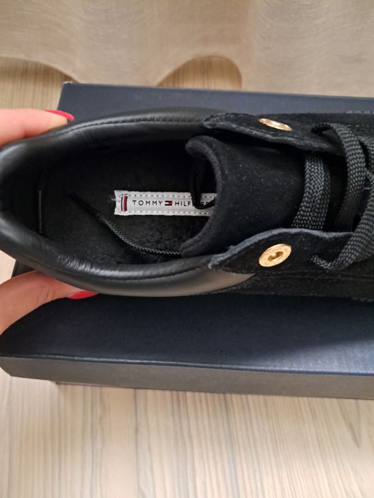 Adidași Tommy Hilfiger