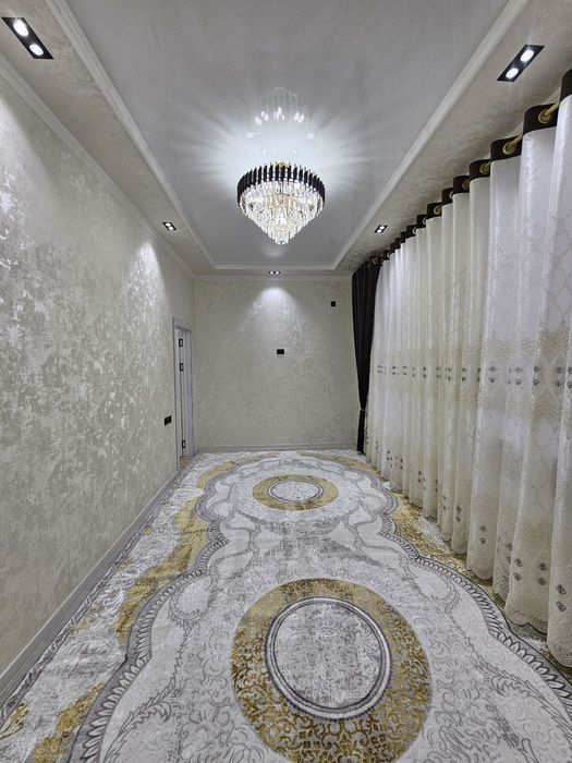 Продаю 2 комнатную квартиру в городе Бухаре