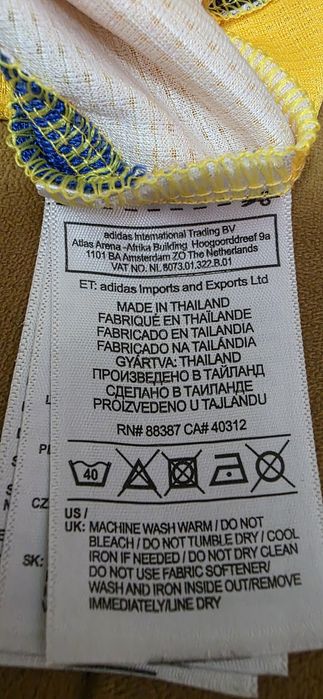 Футболка фирменная