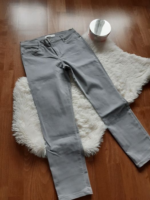 Pantaloni dama marca Brax noi