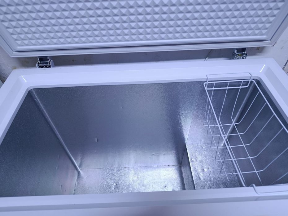 Продам морозильную камеру
