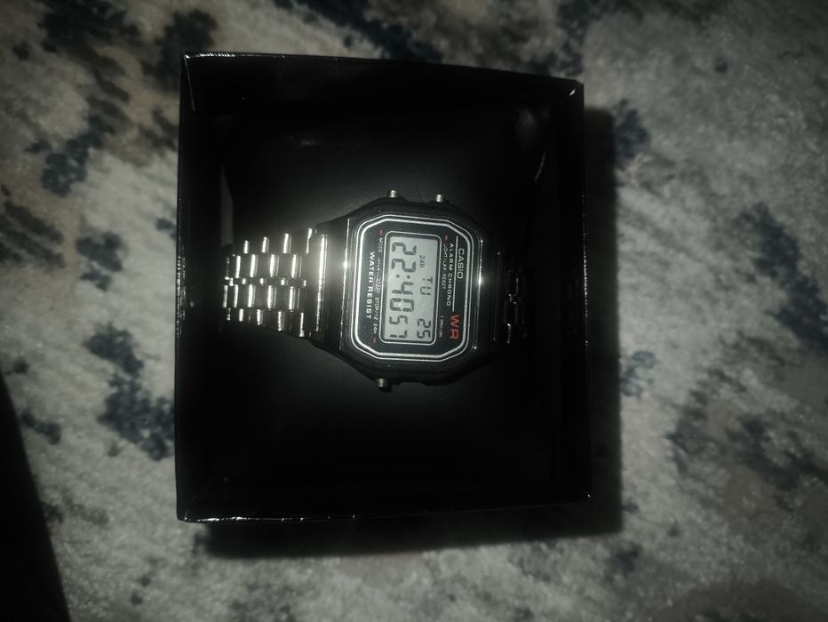 Часы CASIO, новые