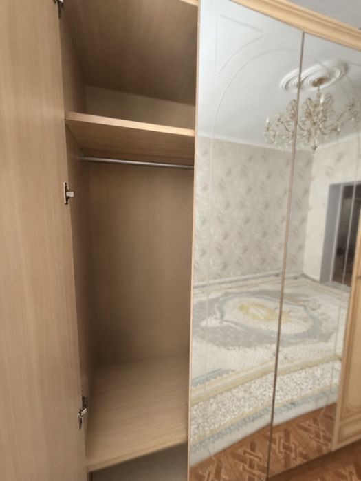 СРОЧНО продам комнатную гарнитуру
