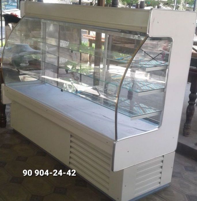 Витрина холодильник для кондитерских изделий и для шашлыков агрегат но