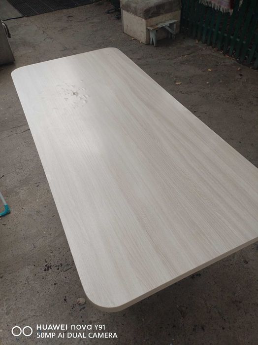 Продам кухонный стол