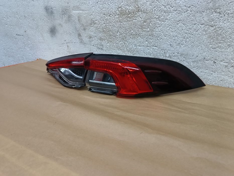 Lampa stop led aripa haion dreapta spate Toyota corolla e210 berlina 2
