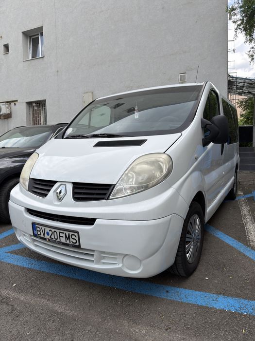RENAULT Trafic 2011 — imagine 2