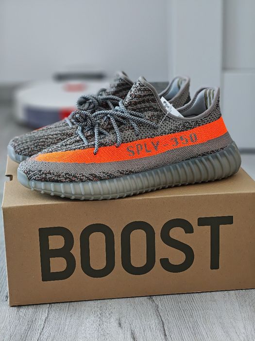 Yeezy boost 350 v2 44