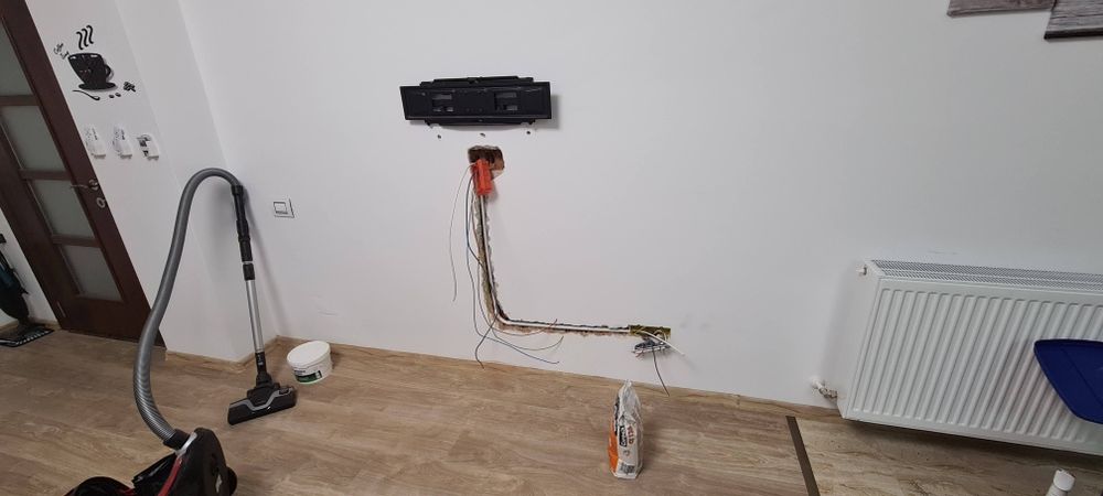 Montaj prize utp/tv/220v,pozare cabluri utp/tv cablari case