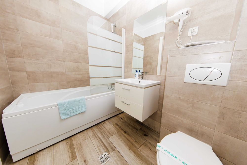 IS Regim Hotelier Iasi Ap 1-2-3 Cam Centru - Palas - Newton - Copou