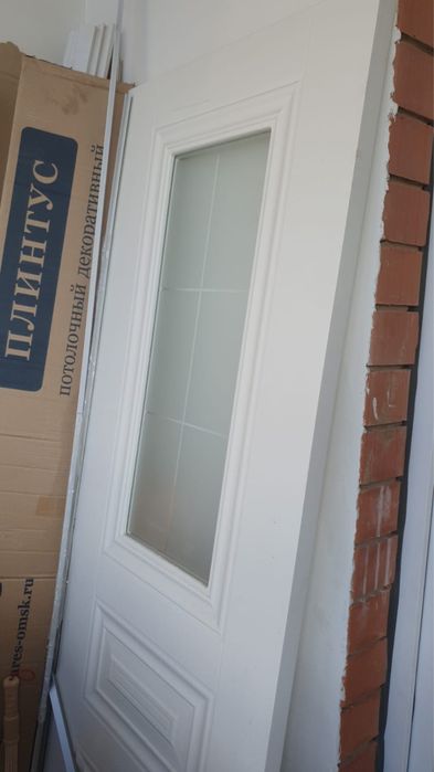 Продам новую межкомнутную дверь  с обноличкой