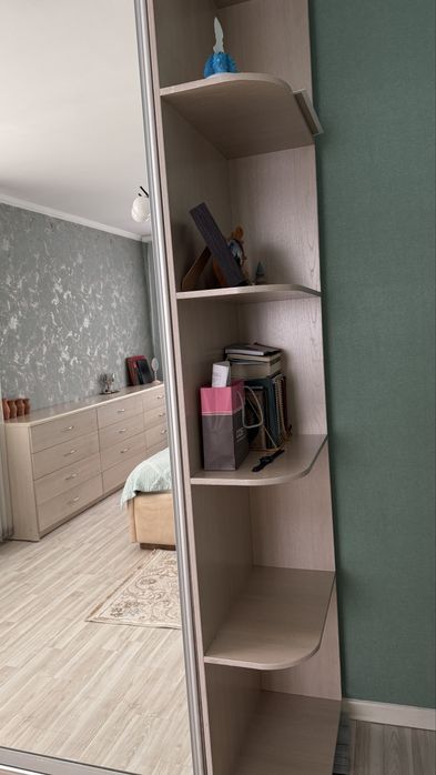 продается шифоньер