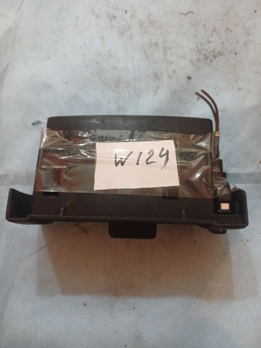 Дефлектор Мерседес W124