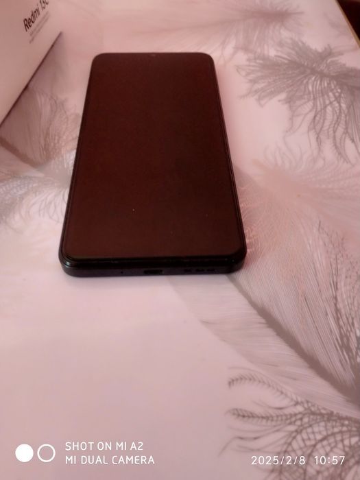 Продам телефон Redmi.13C