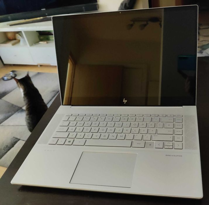 Laptop HP ENVY 15.6 (uz minim, stare impecabila) --- i7 11800H, Display tactil, 16GB RAM, SSD 1 TB, NVIDIA RTX 3050Ti 4GB