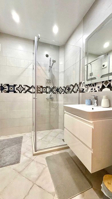 Продава се Тристаен апартамент в Пловдив, Каменица 1 - 110 кв.м за 2991 €/кв.м - Снимка #10