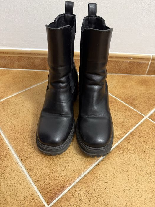 Ghete negre     S.     S