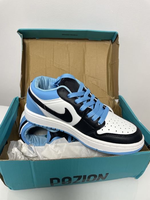 Nike 35 кроссовки Новые