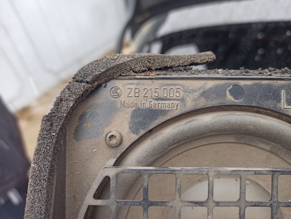 Колонки Мерседес w202