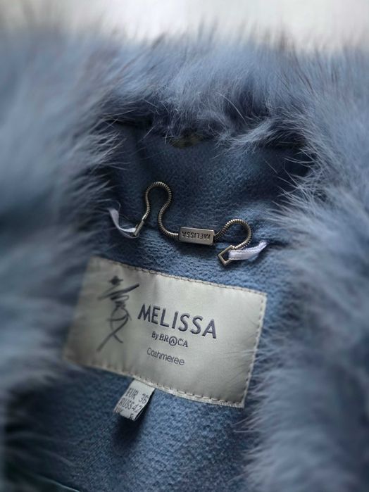 Палто от кашмир и яка от естествен косъм от лисица