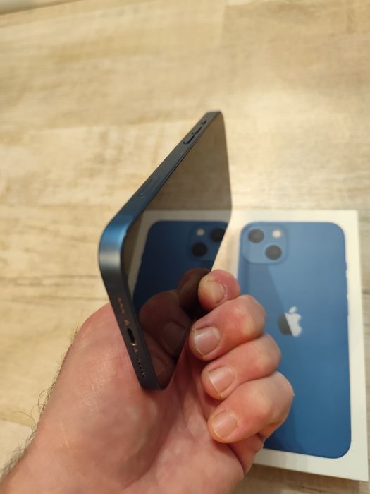 Телефон Ipnone 13