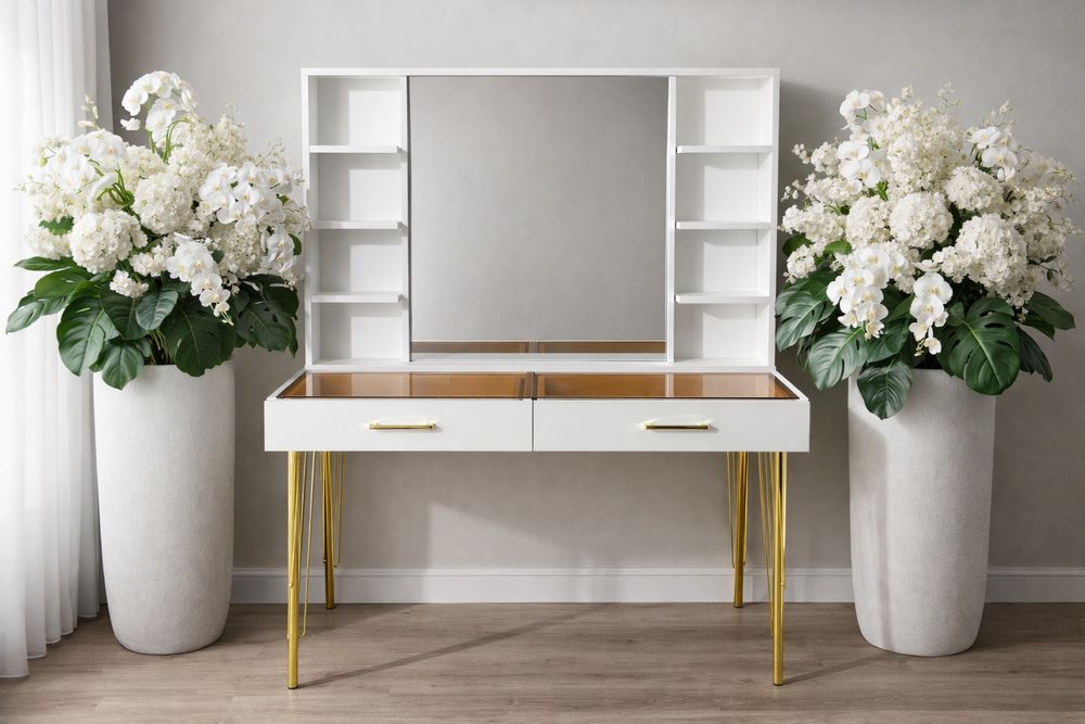 туалетний столик , bo'yanish stoli, sovg'a, подарка, ishlapchiqaruvch