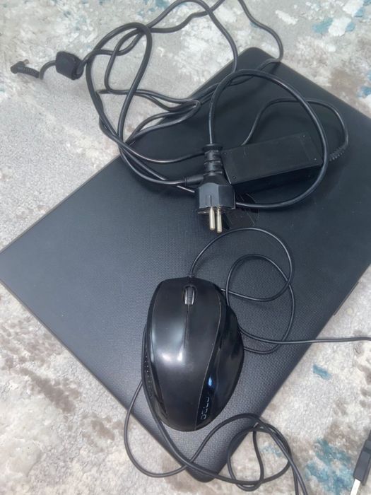 Ноутбук hp сатылады срочна !!!