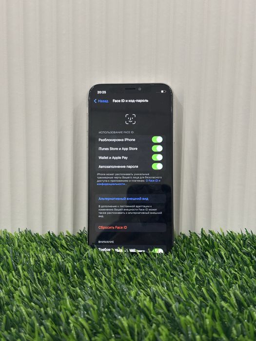 Продам iPhone X фейс все работает.Аккум 100%