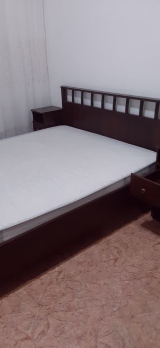 Продам спальный гарнитур.