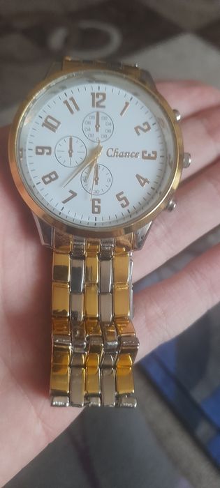 Un ceas de mână fainuț