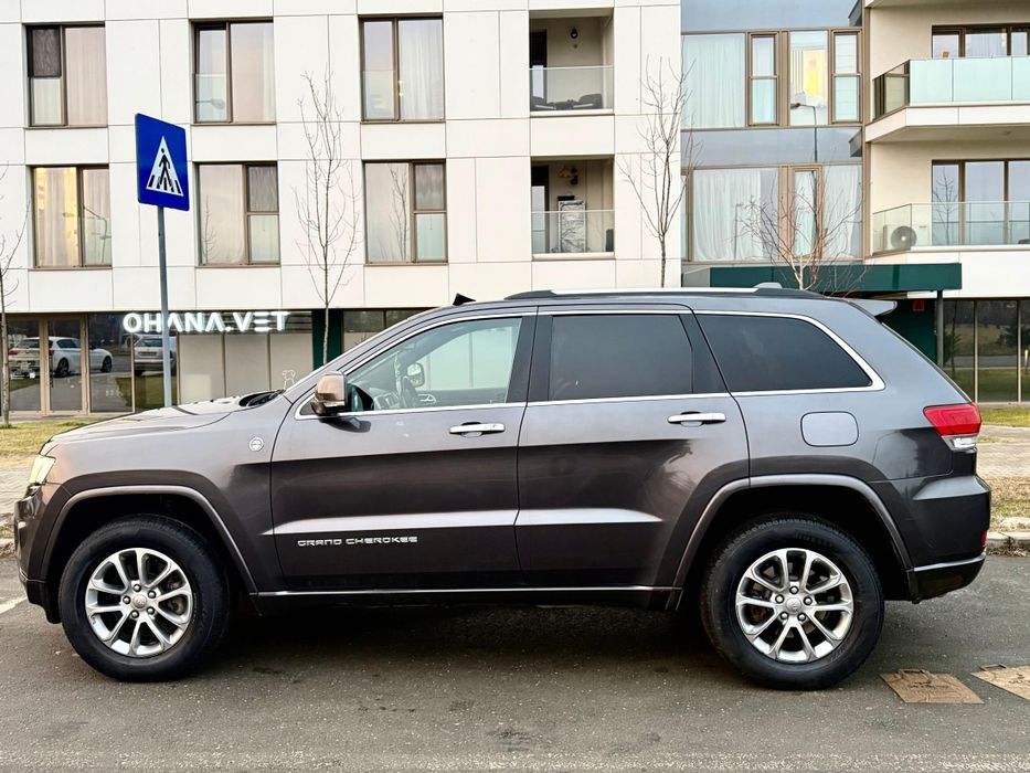 Jeep Grand Cherokee Overland 3.0d, 130.000 KM, Full Option