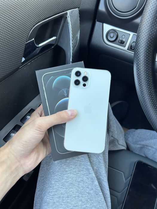 Продам Айфон 12 Pro 128gb 75%