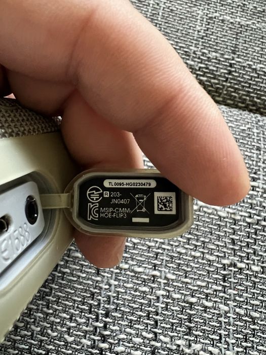 Vând boxe JBL Flip 3/JBL  Flip 5 ca Noi