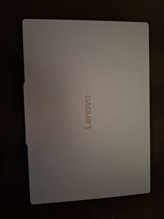 Laptop Lenovo nefolosit