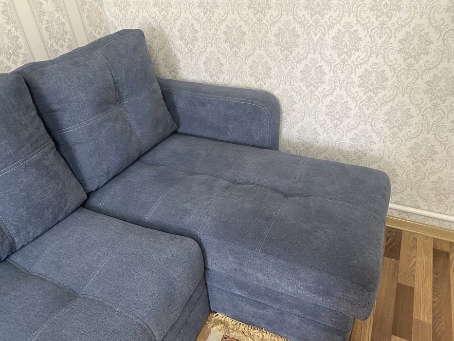 Срочно продам диван В отличном состоянии
