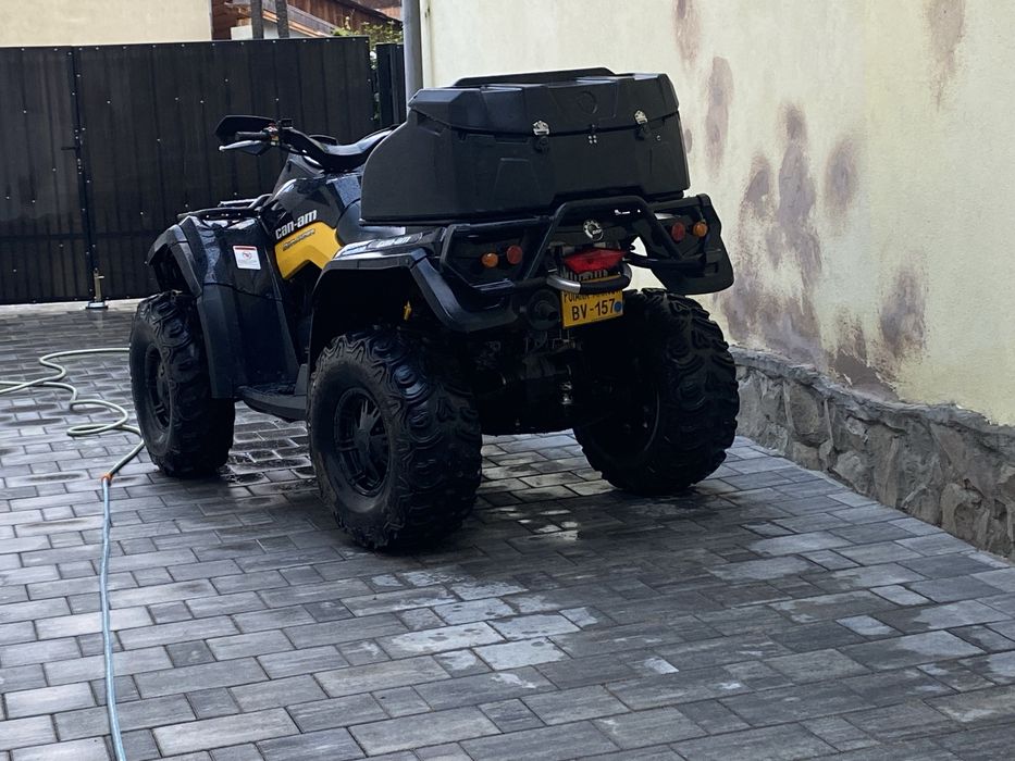 CAN-AM  outlender 800R