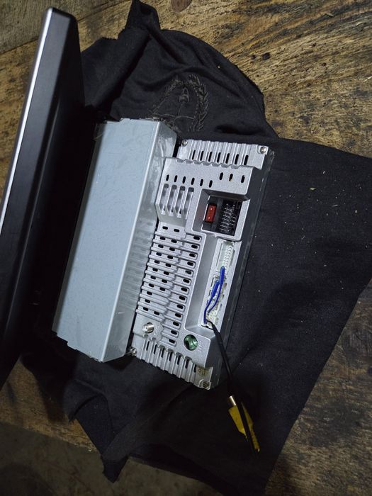 Vând navigați auto