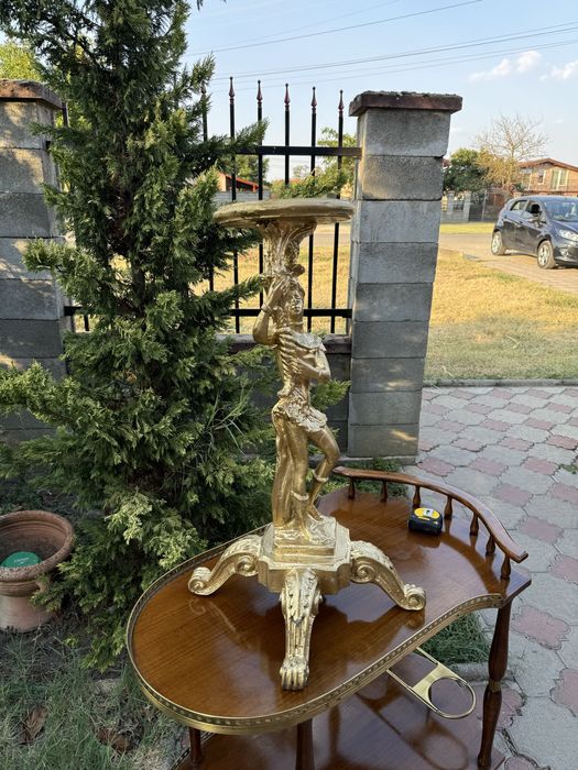 Postament din lemn, aurit