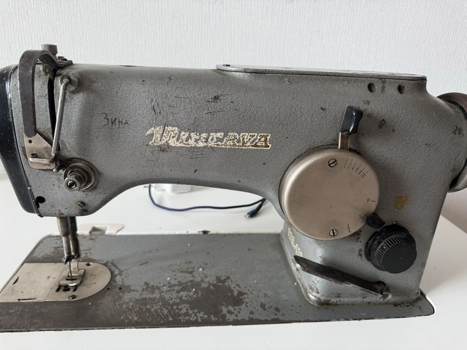 Швейная машинка Minerva