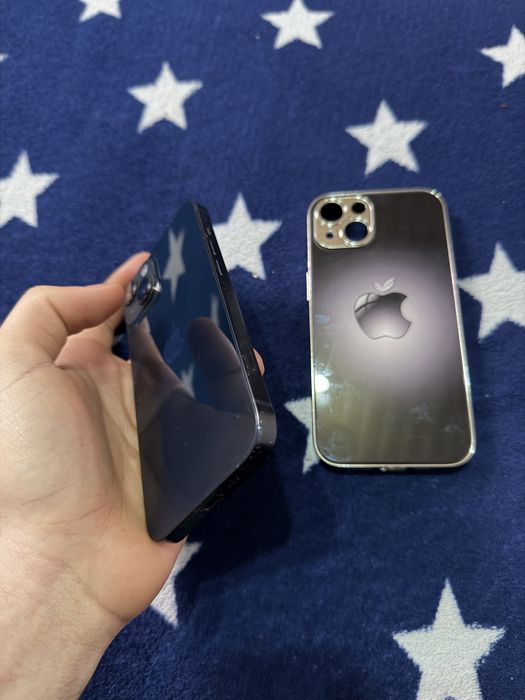 Vand iPhone 14 negru bateria 87%