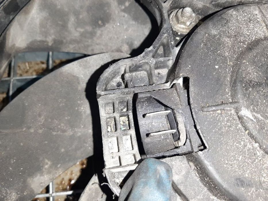 electroventilator clima ac  ford fusion fiesta 1.4 tdci  4s6h-8c607- ae  cu defect