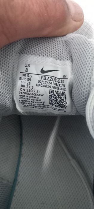 Маратонки Nike  номер 39