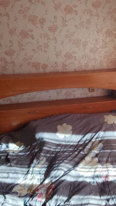 Отдам кровать б/у