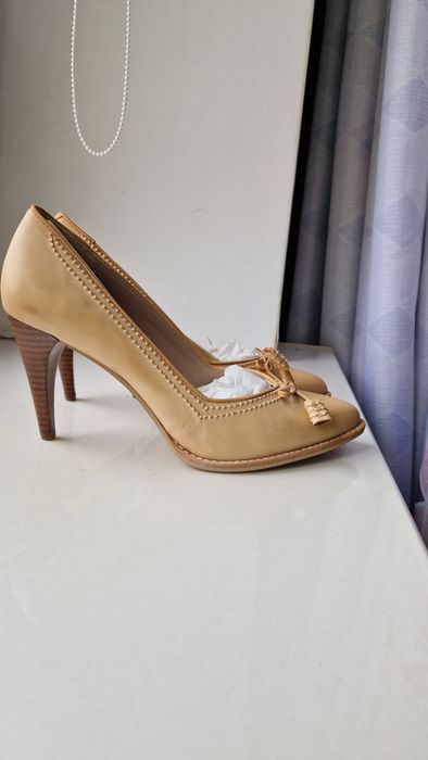 Продам туфли 38 размер