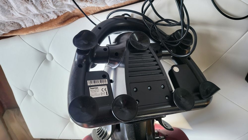 Нов Геймърски Волан с педали Hama за playstation 3 PC компютър