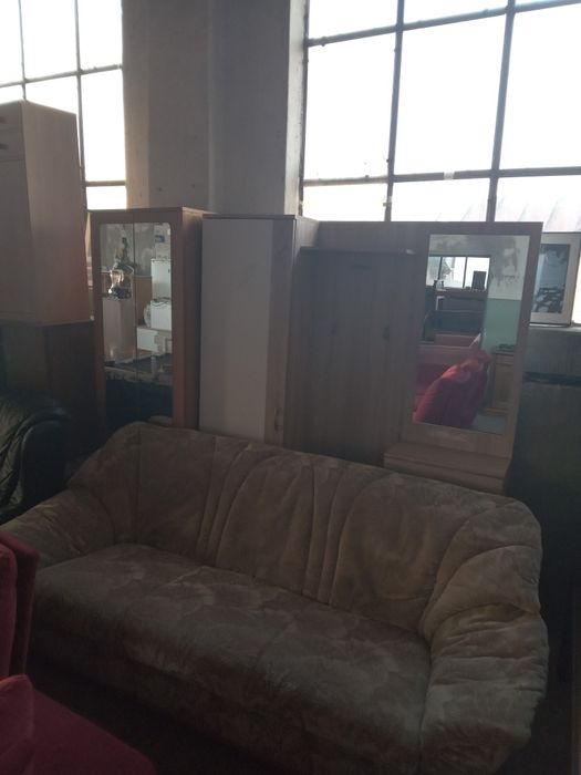 Mobilă second hand