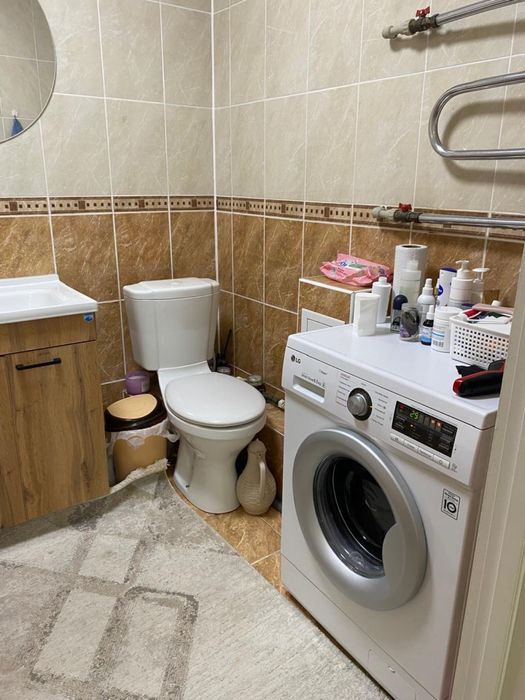 Продам трехкомнатную квартиру