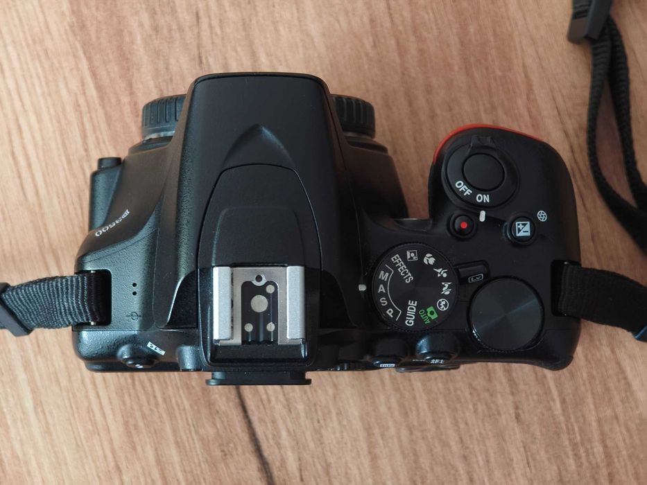 Nikon D3500 с два обектива (18-55mm + 50mm 1.8G)
