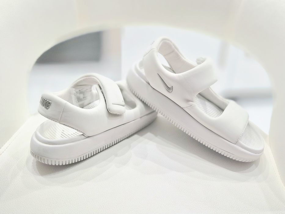 Сандали и чехли Nike